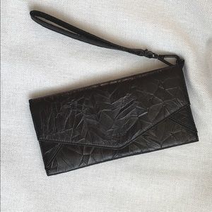 Matt & Nat Vegan Wristlet Clutch Wallet